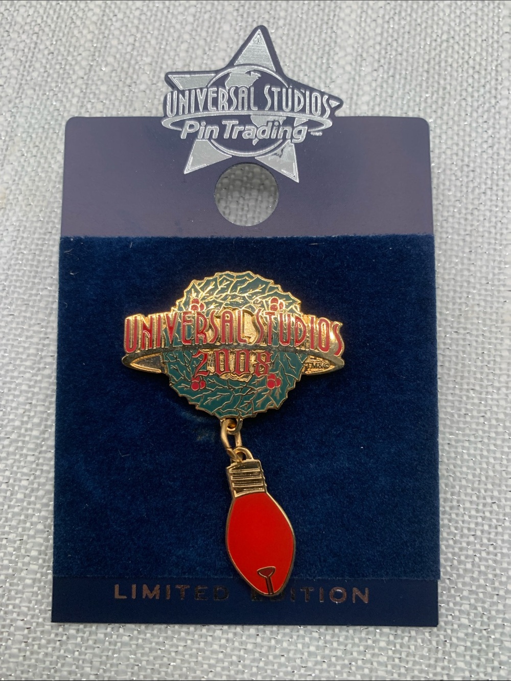 Vintage Universal Studios Pin 2008 Holiday Christmas Light limited edition